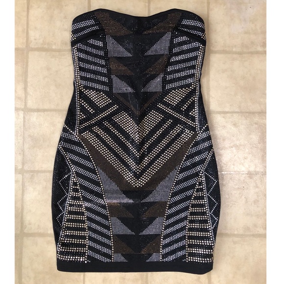 Wet Seal Dresses & Skirts - Sparkly Strapless Dress